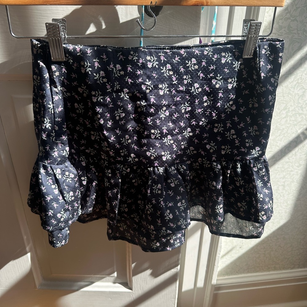 Altar’d State Pink Floral Ruffle Skort Size M